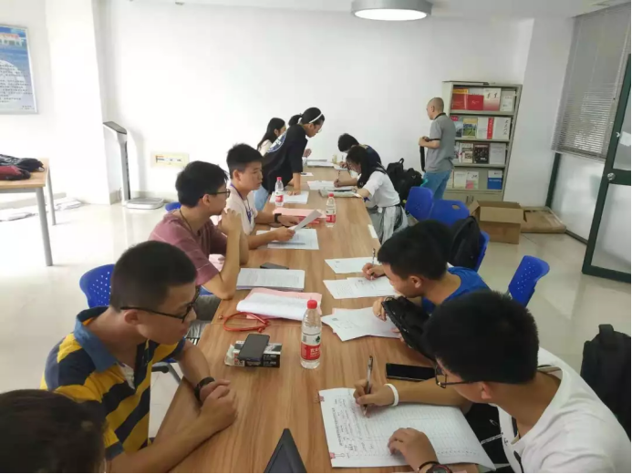 青春书院 院会简介2802.png