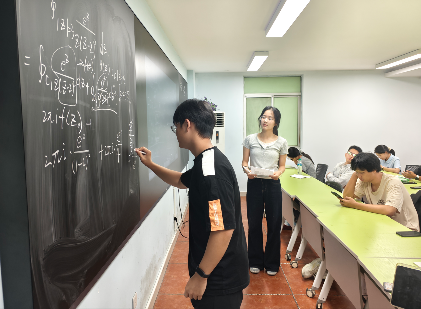 ce88d0409d044324a242b6e2ed7e368a.png ce88d0409d044324a242b6e2ed7e368a.png